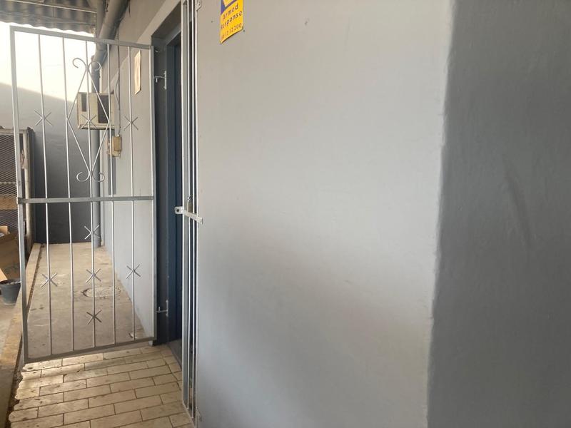 To Let Commercial Property for Rent in Sidwell Eastern Cape